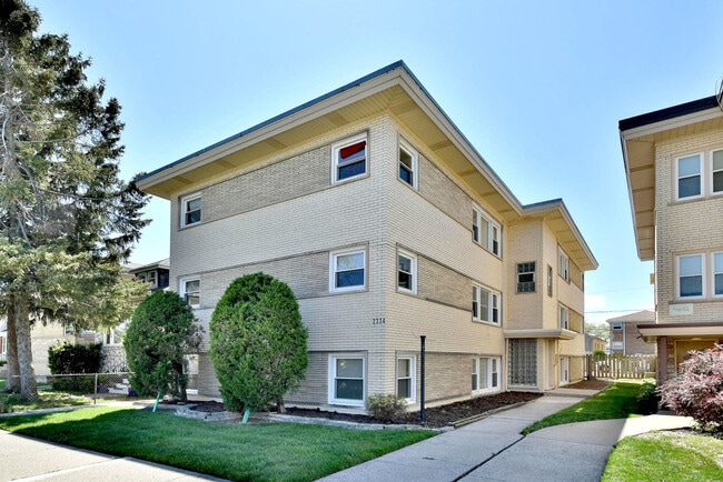 Primary Photo - 2334 N 72nd Ct