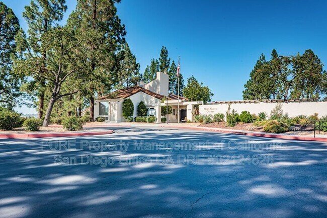 Building Photo - 12555 Oaks N Dr