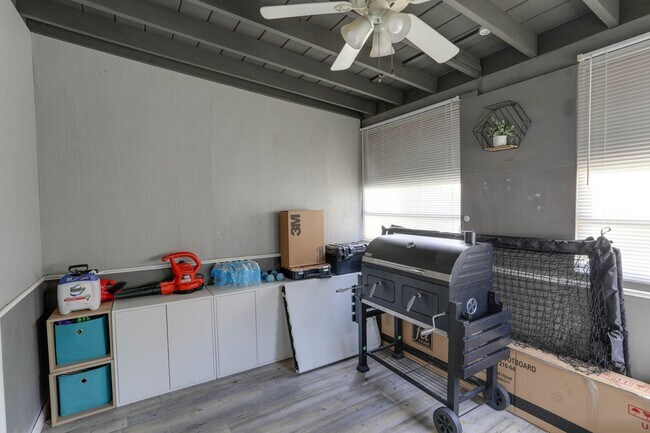 Building Photo - 3442 Lila Dr