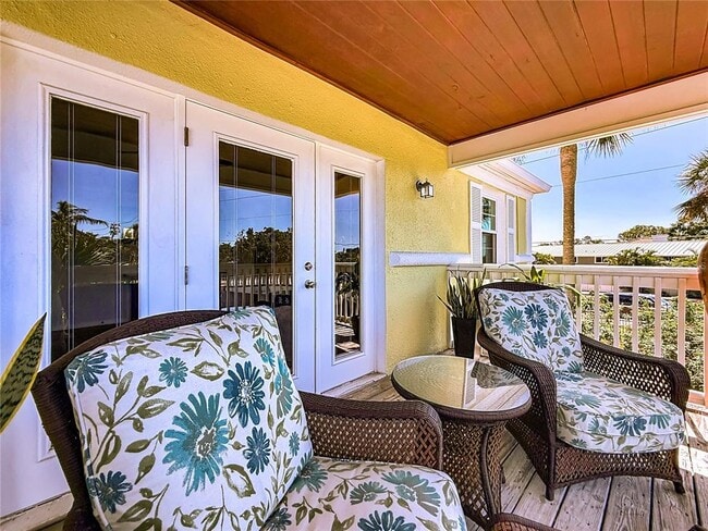 Building Photo - 3893 Pompano Dr SE