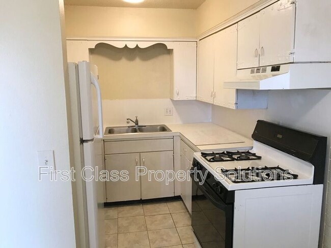 Building Photo - 1731 NW 32nd St