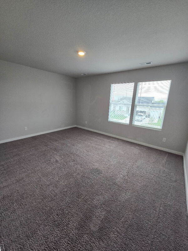 Building Photo - 5653 Brookview Ave