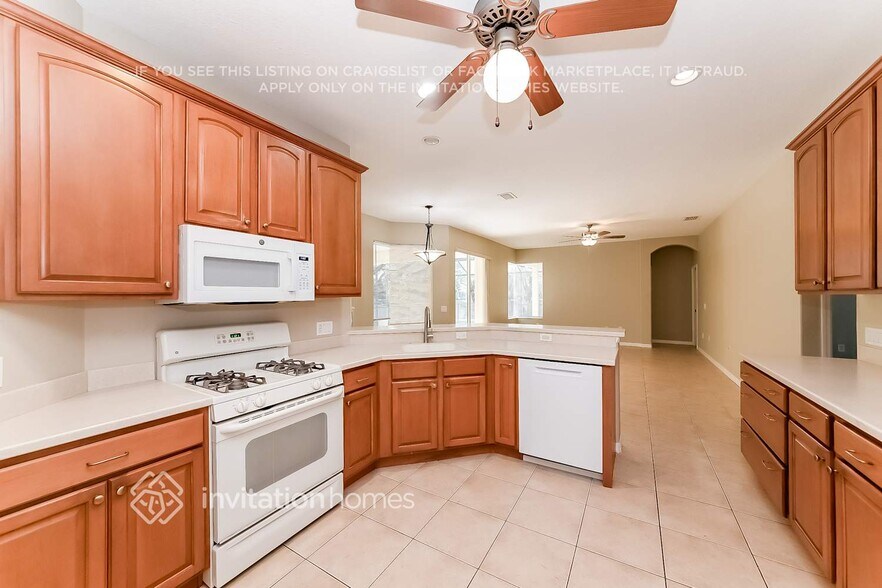 Building Photo - 6418 Royal Tern Cir