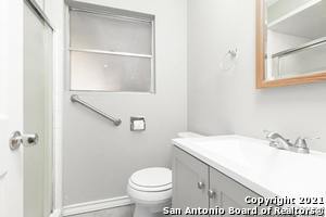 Building Photo - 5836 Sloan Dr