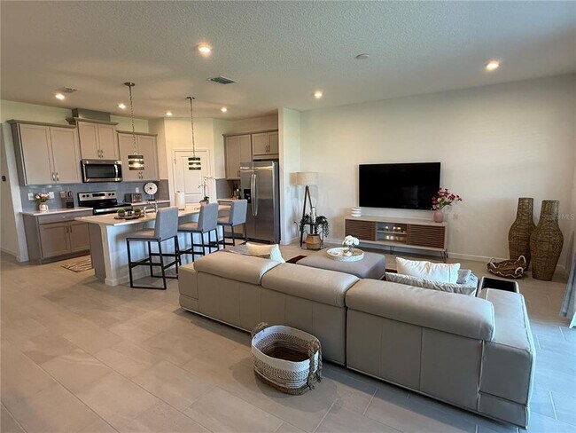 Building Photo - 1165 Lakeshore Breeze Pl