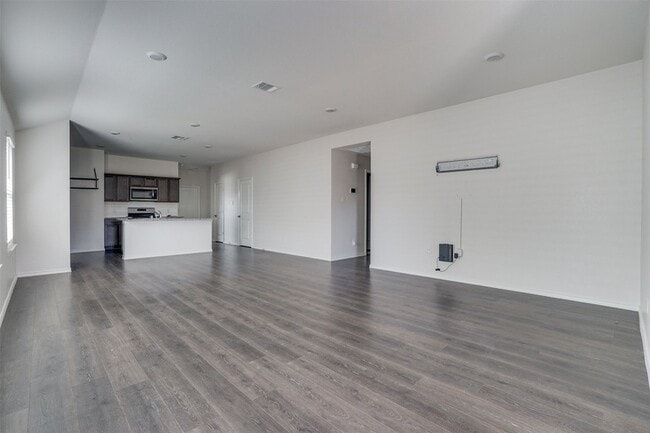 Building Photo - 106 Gallant Fox Ln