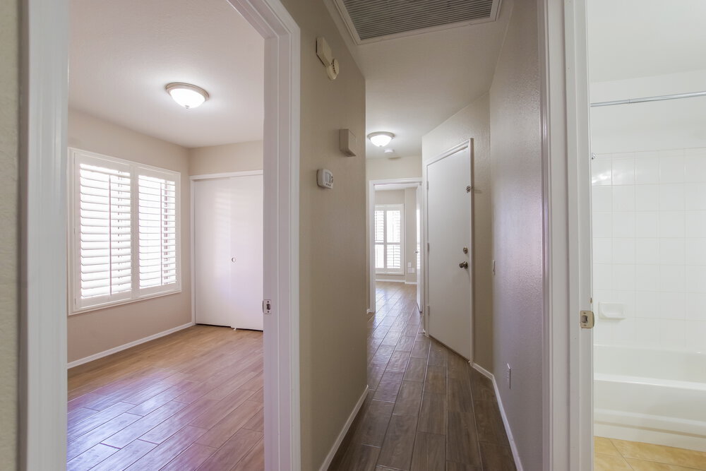 Building Photo - 16634 N 35th Way