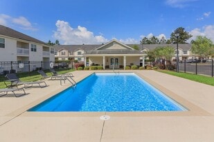 Building Photo - Village at Mill Creek