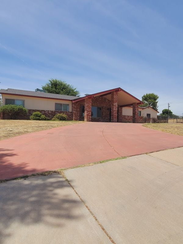 Building Photo - 1210 Greenwood Dr
