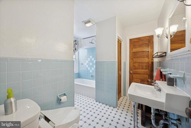 Building Photo - 74 Drexel Ave