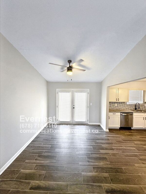 Building Photo - 4060 Day Trail S