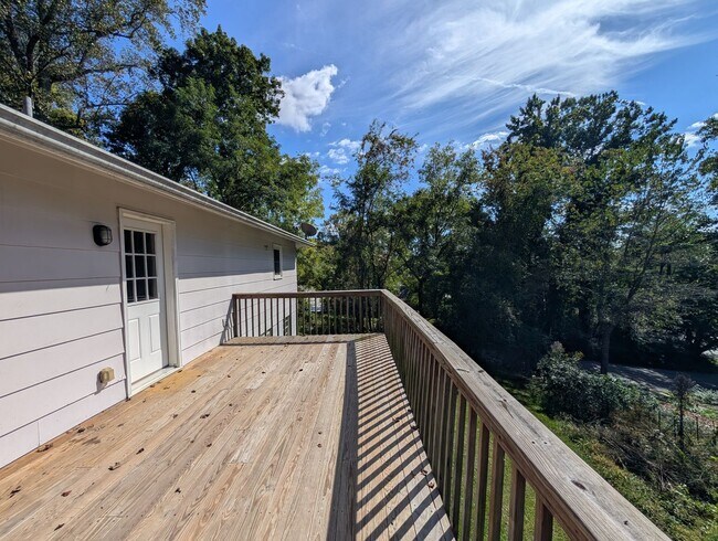 Building Photo - Arden Rental - Royal Pines Area