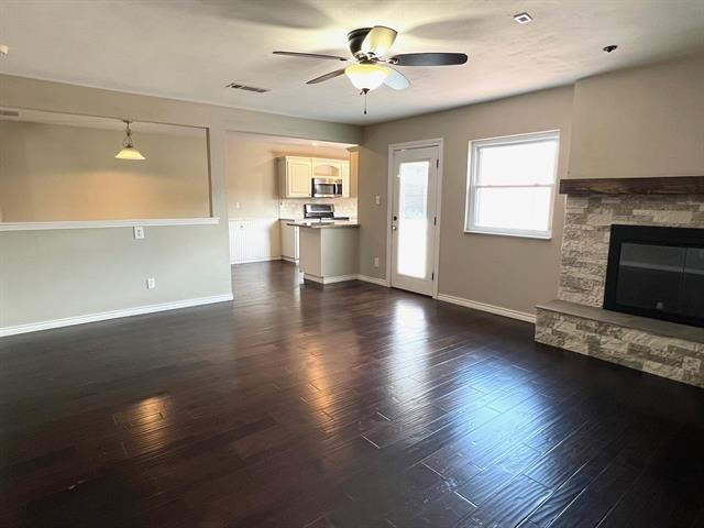 Building Photo - 1208 Crestwood Ct