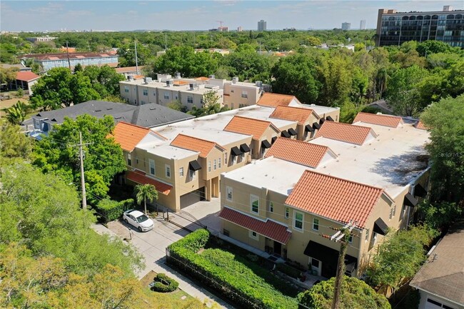 Building Photo - 3210 W Horatio St