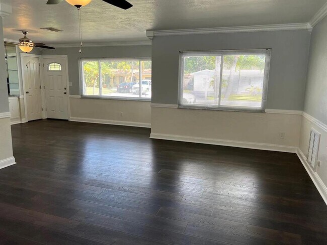 Building Photo - 6690 17th St N