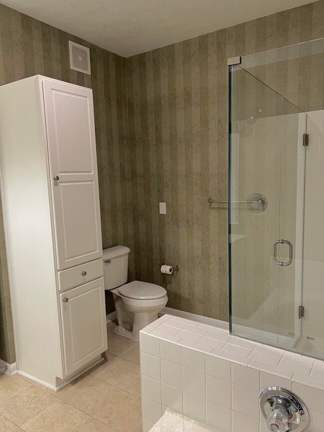 Building Photo - 2271 Edenderry Dr