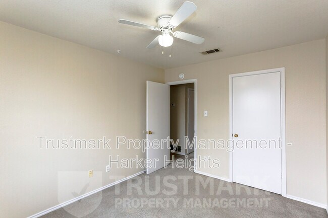 Building Photo - 1708 Windward Dr