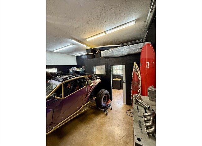 Building Photo - 506 Beauchamp Rd