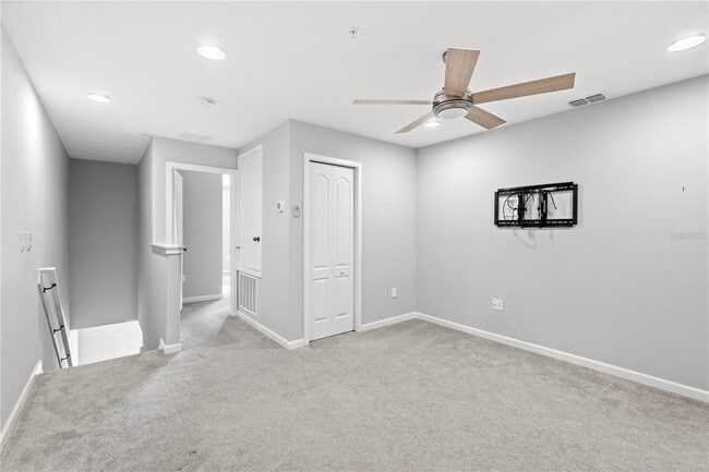 Building Photo - 260 Smugglers Way