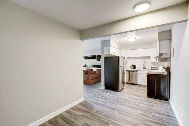 Unit Kitchen - Villages at Woodmen