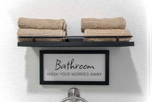 Building Photo - 8110 Alpine Bearberry Dr