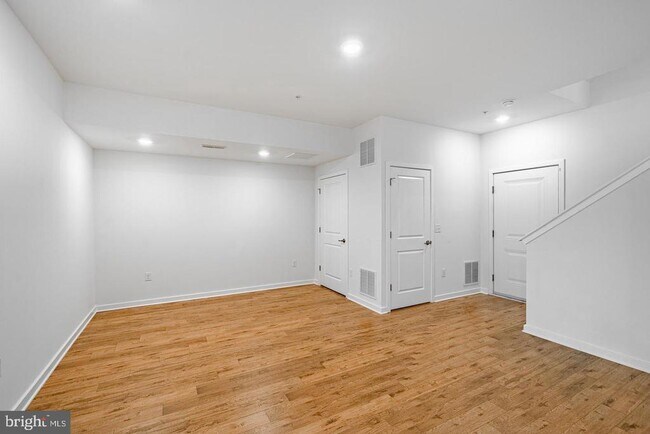 Building Photo - 1832 Boulder Dr