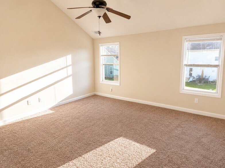 Building Photo - 107 Truman Ct