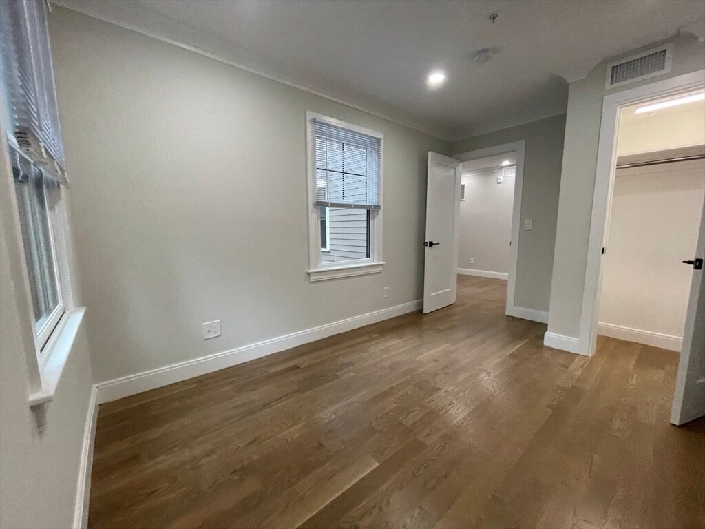 Building Photo - 3 Lopez Ave