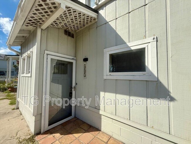 Building Photo - 403 St Augustine Blvd