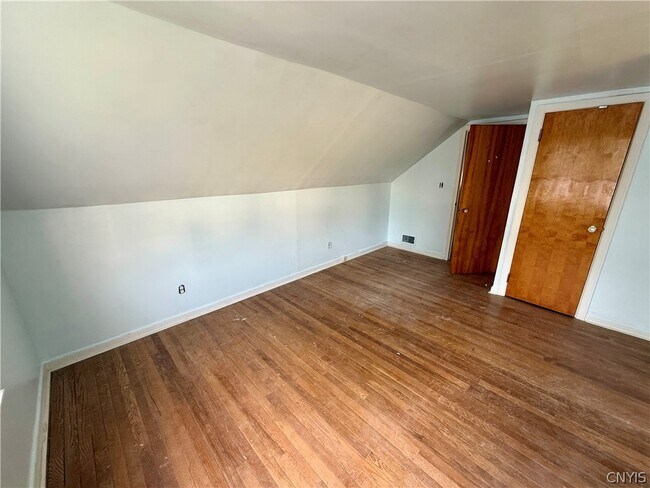 Building Photo - 116 Chestnut Hill Dr
