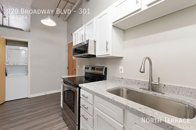 Primary Photo - Stylish, Renovated 2BR Loft Apartment in D...