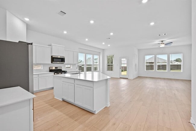 Building Photo - 1617 Dove Rnch Rd