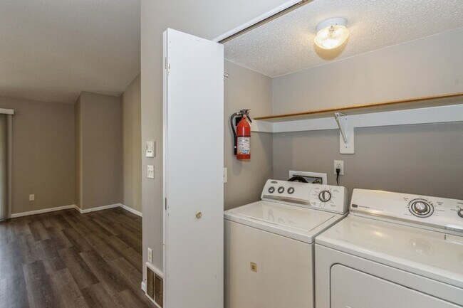 Building Photo - Updated 2 Bedroom with Garage and Off Street Parking Included!
