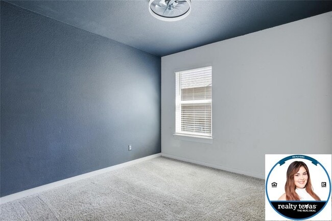 Building Photo - 224 Gidran Trail