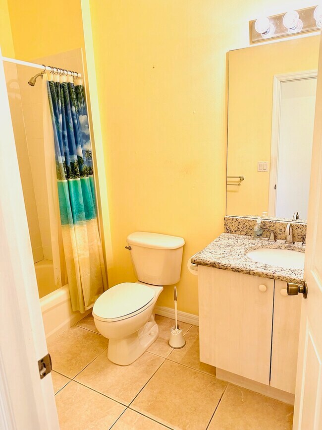 Building Photo - 867 SW Rocky Bayou Ter