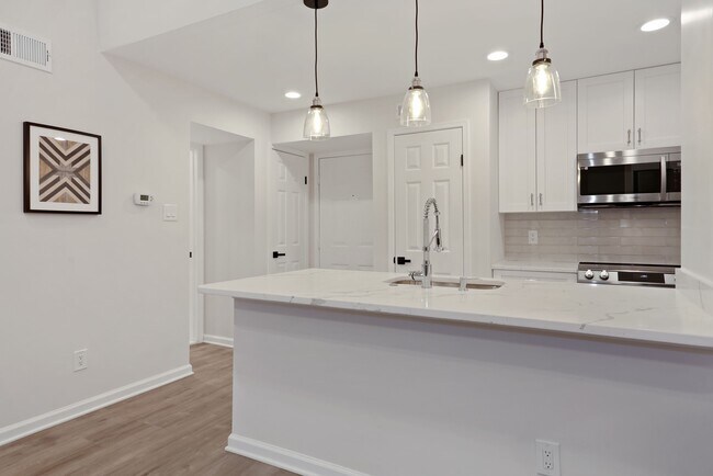 Building Photo - 3309 Wyndham Cir