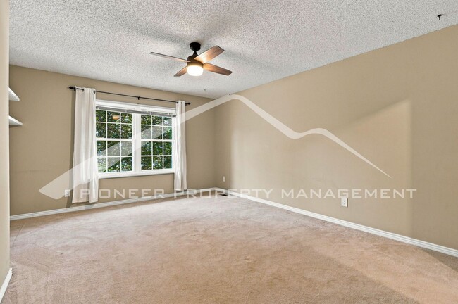 Building Photo - 2598 S Vaughn Way