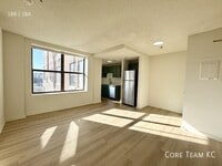 Building Photo - 235 Ward Pkwy