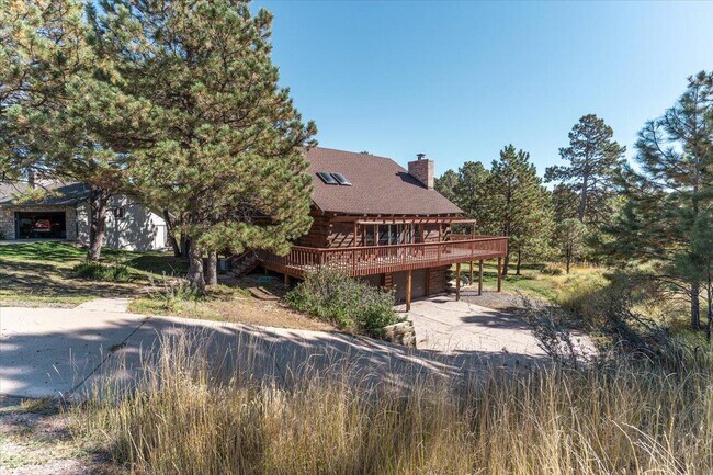 Building Photo - 6200 Pine Hollow Dr