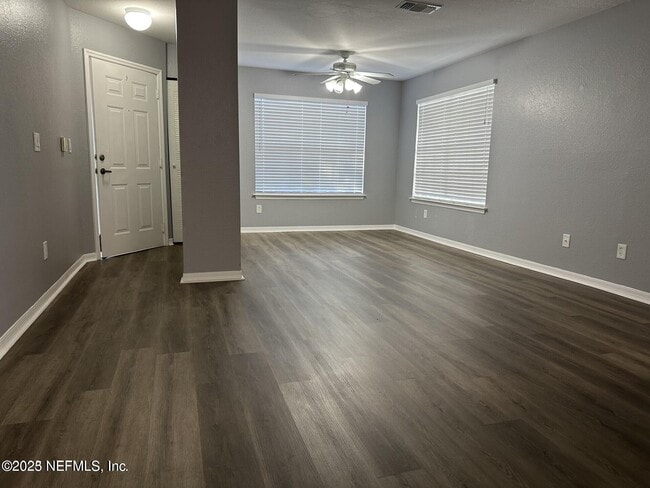 Building Photo - 1717 County Rd 220