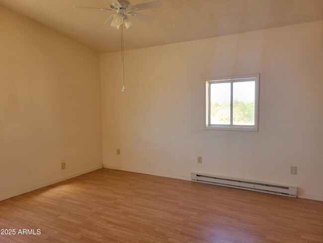 Building Photo - 2548 N Calle Tercero