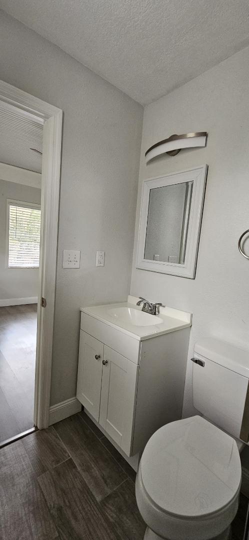 Building Photo - 101 S Moss St