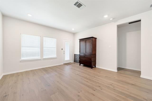 Building Photo - 908 Hay Loft Ln