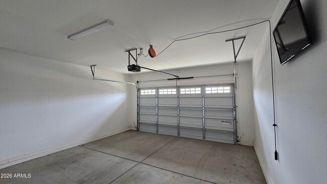 Building Photo - 18351 W Mercer Ln