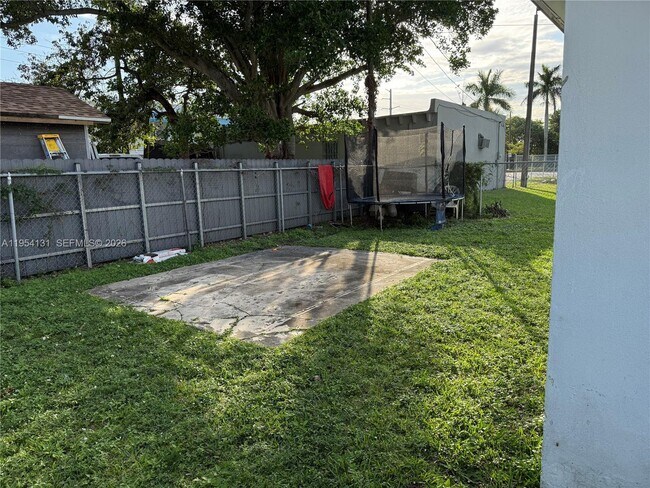 Building Photo - 2180 NW 59th St