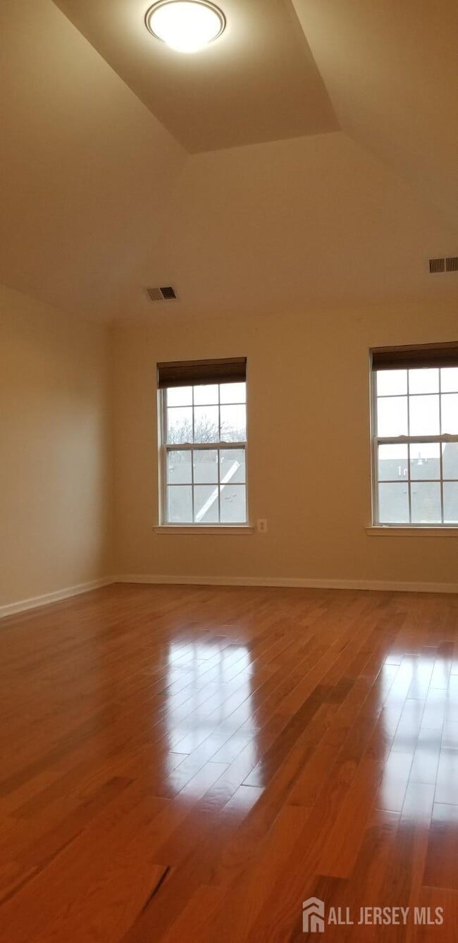 Building Photo - 12 Jensen Court