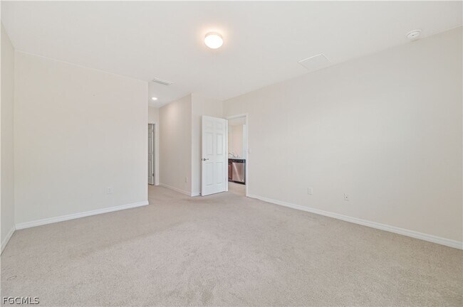 Building Photo - 1009 Jacaranda Pkwy E