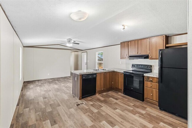 Building Photo - 908 Turney Ln
