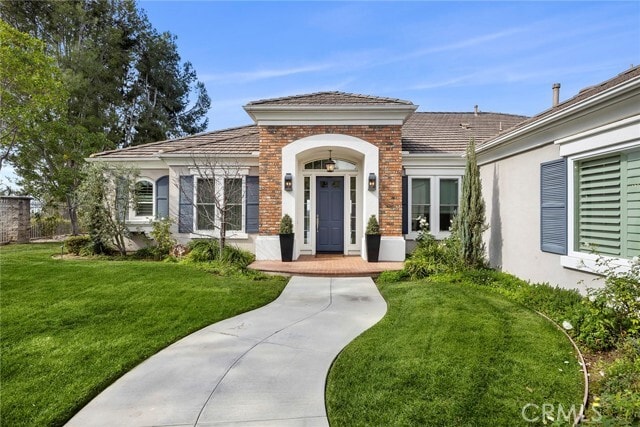 Building Photo - 2309 Skyline Dr