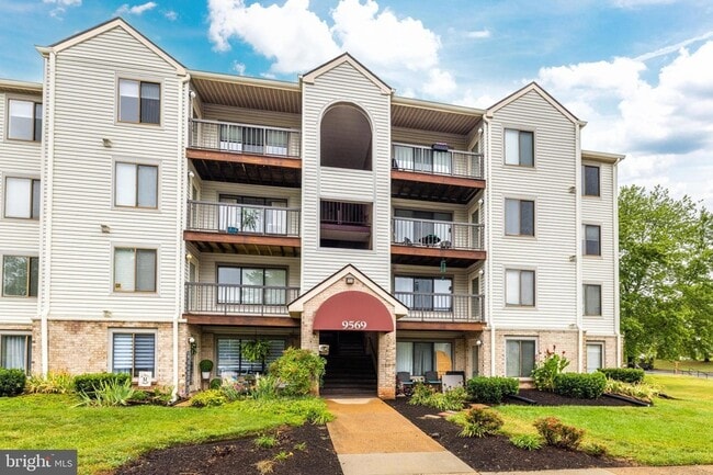 Building Photo - 9569 Coggs Bill Dr